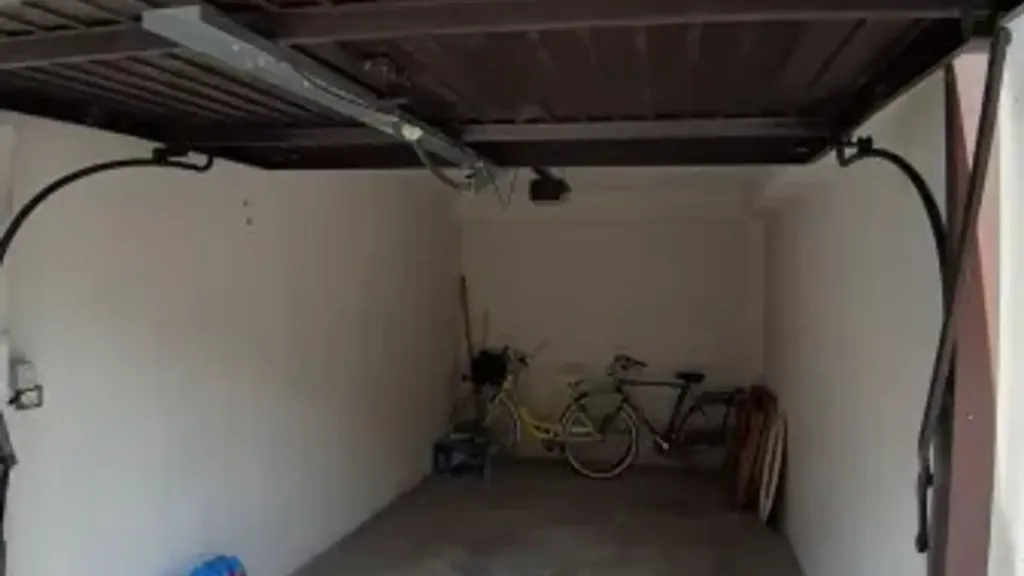 Garage - Rearranged Apartment with Balcony in Guastalla