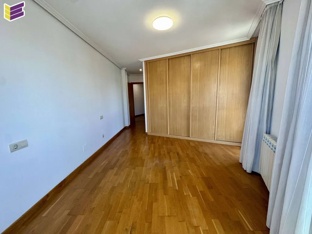 Pièces - Apartment with Lift and Garden in Mos