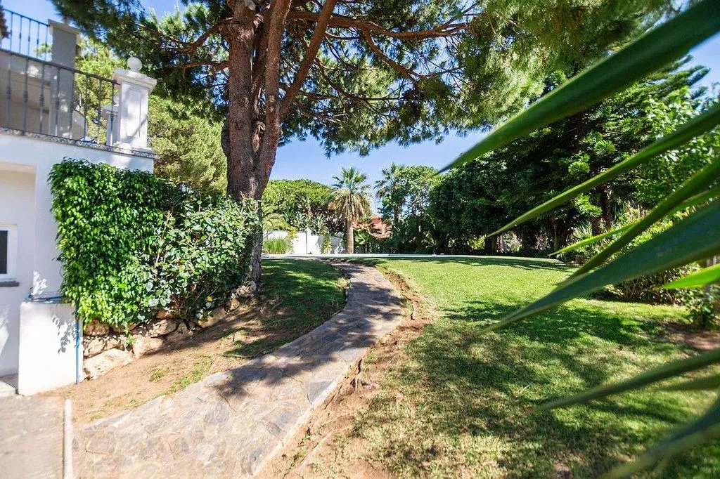 Jardin - Chalet with Pool in Casco Antiguo