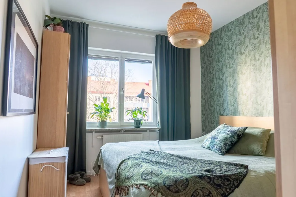 Magamistoad - 50s Flat with South-Facing Balcony in Gideonsberg