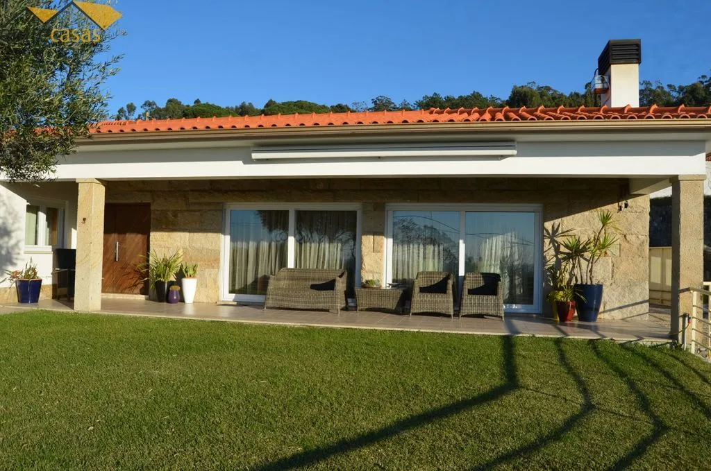 Terrace - Modern House with Sea Views in Carreço