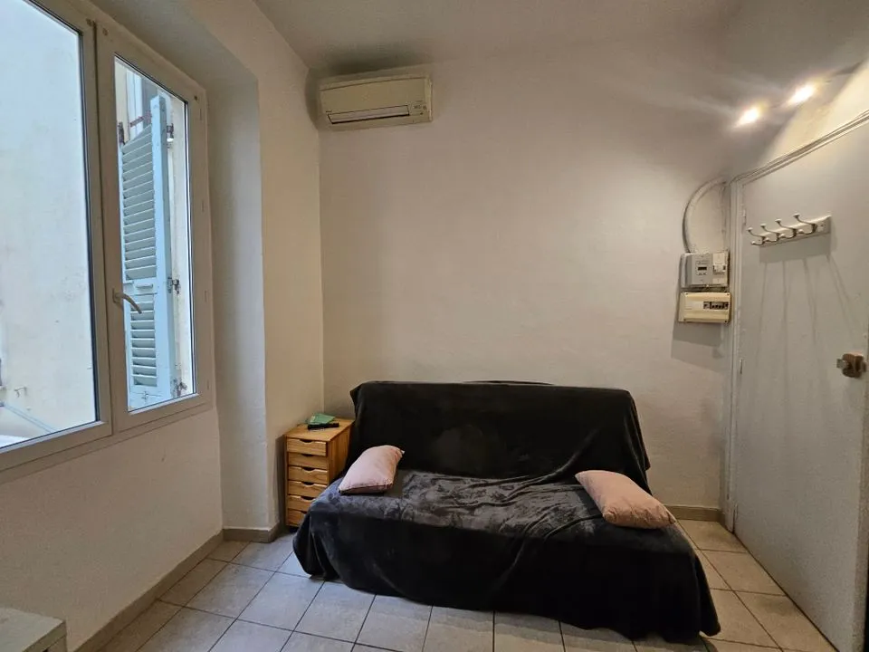 Séjour - Studio Meublé à Louer à Ajaccio