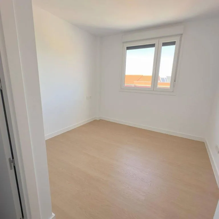 Toad - Luxury Flat with Large Terrace in Arganda