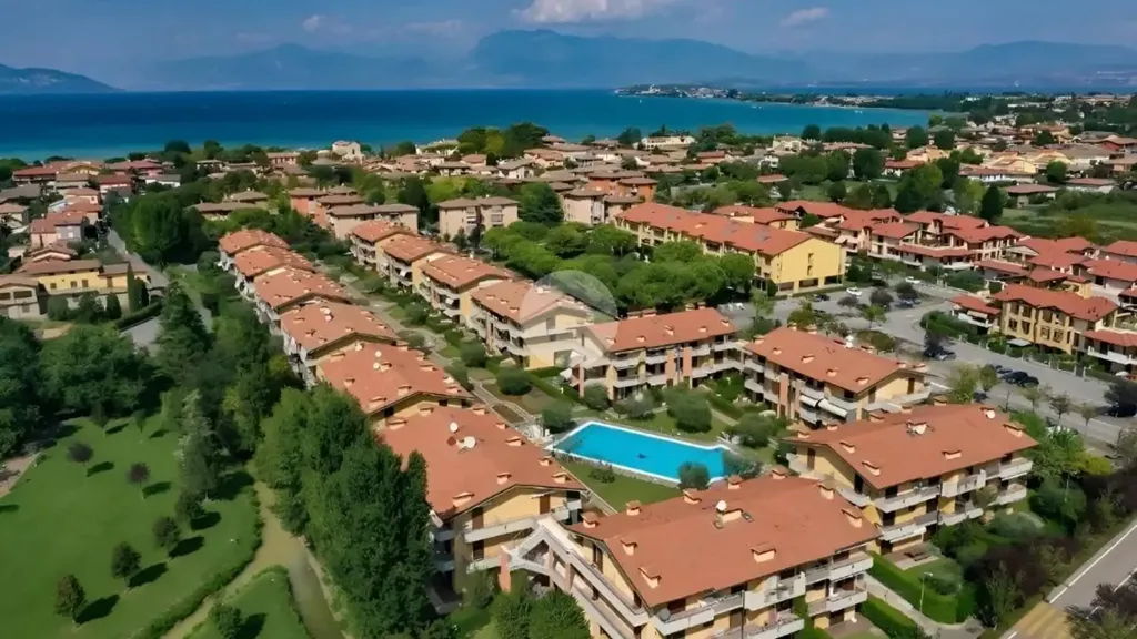 Õhuvaade - Rustic Apartment with Private Garden in Sirmione