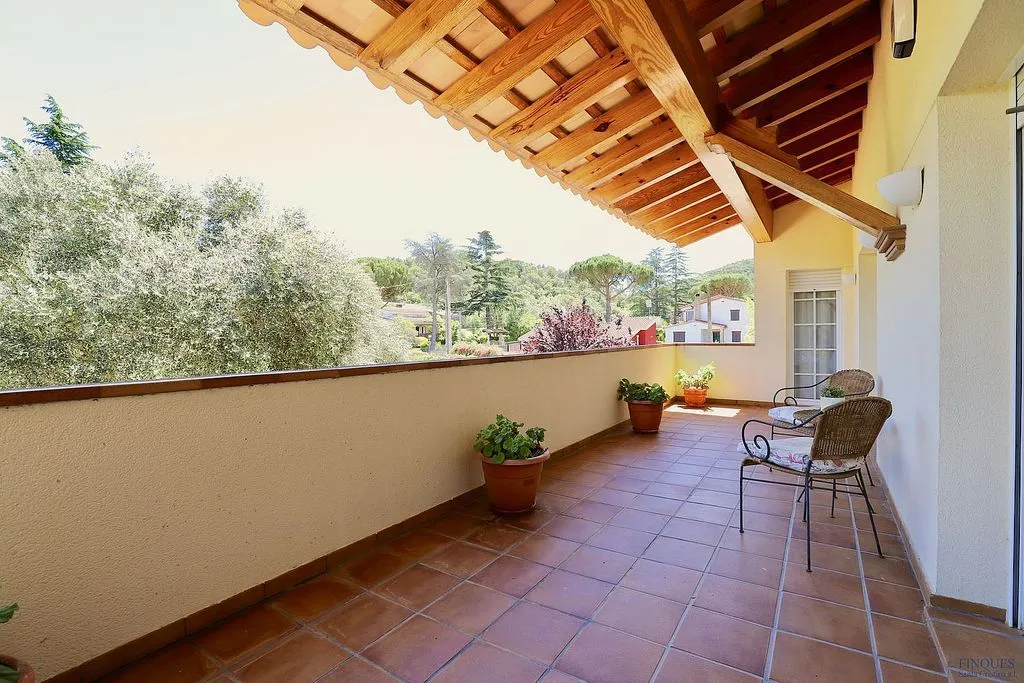 Terrasse - Villa with Pool and Buildable Plot in Caldes de Malavella