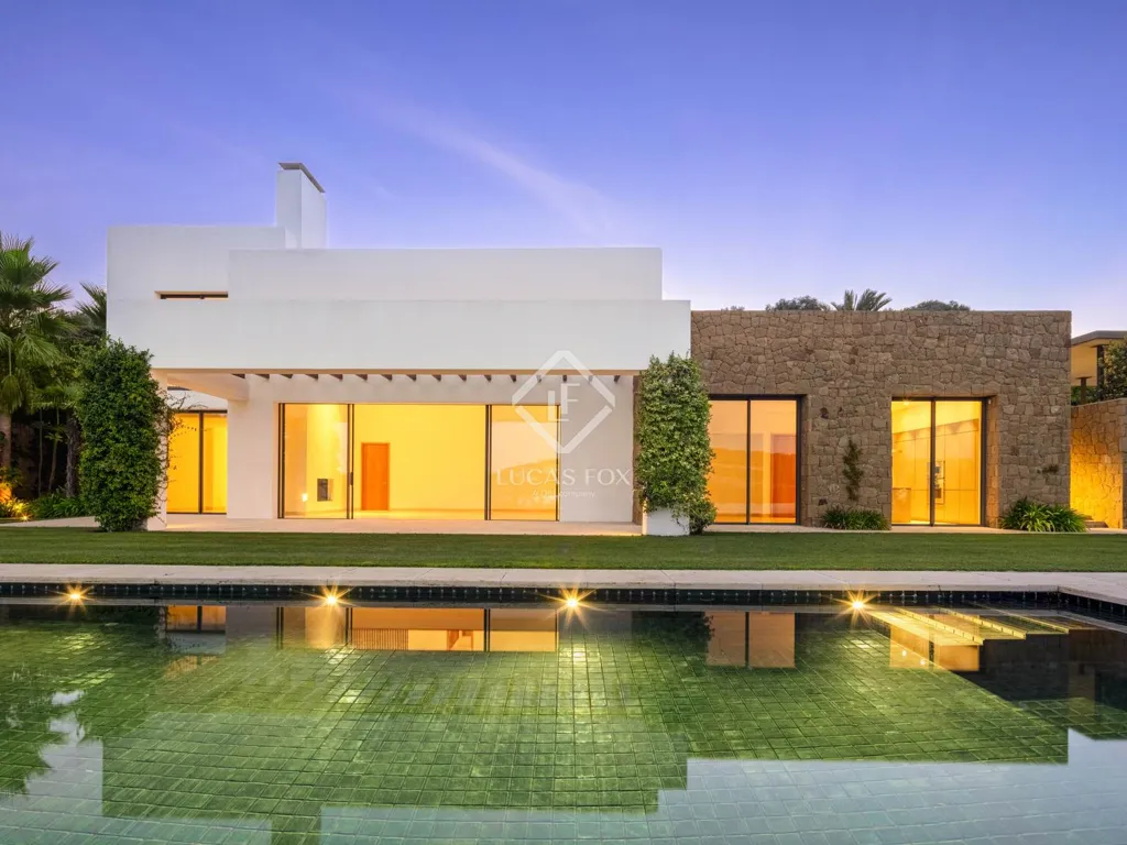 Piscina - Luxury Villa with Pool in Estepona