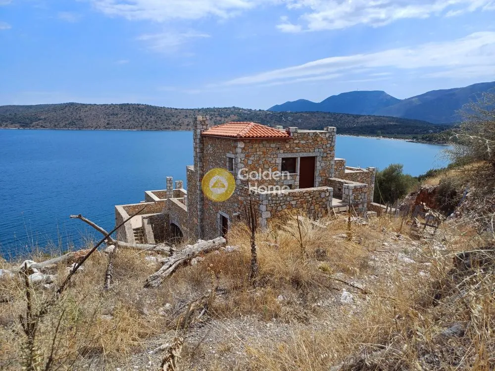 Aed - Hotel with Sea View in Gytheio