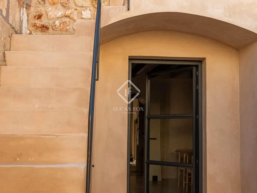 Toad - Renovated Villa with Pool in Es Llombards