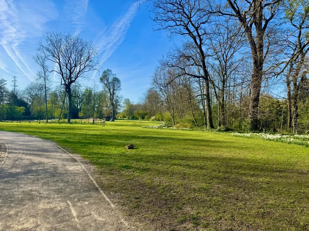 Aed - Luxury Apartment with Park View in Waregem