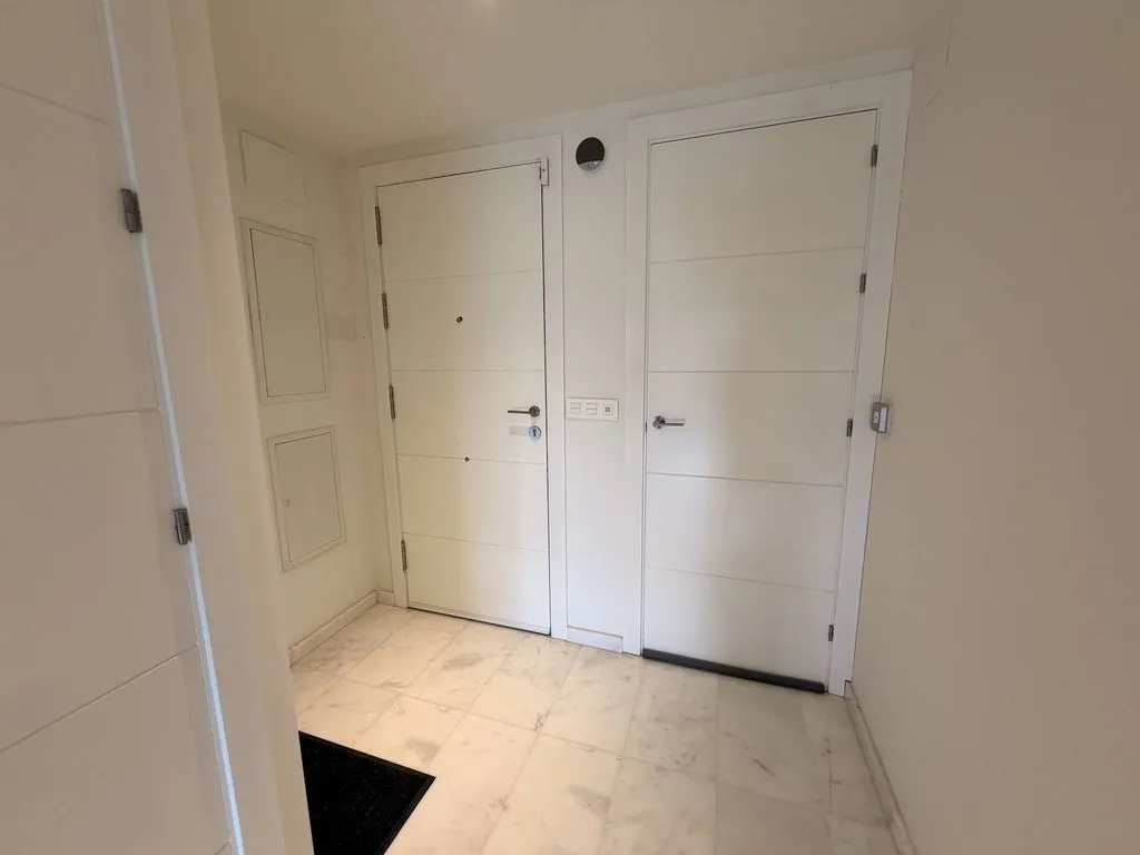 Entrée - Luxury Townhouse with Pool in Benidorm