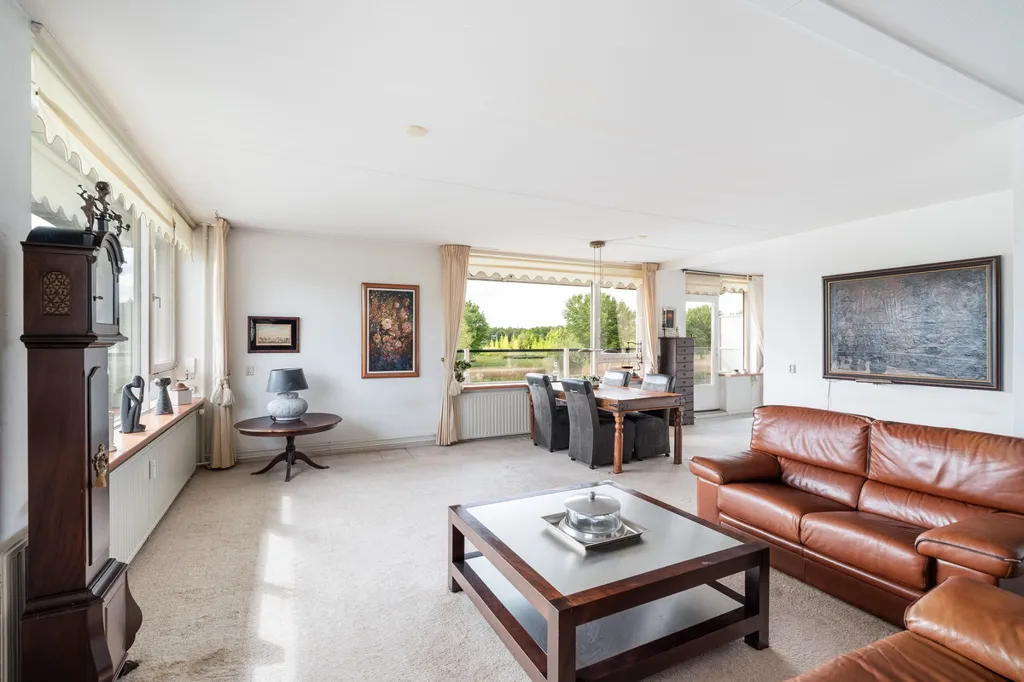 Elutuba - 3-Bedroom Apartment with Water View in Maassluis