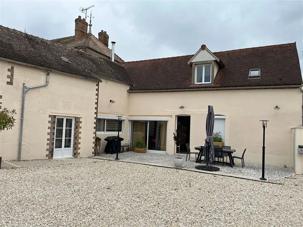 Maison 7 pièces à Dollot