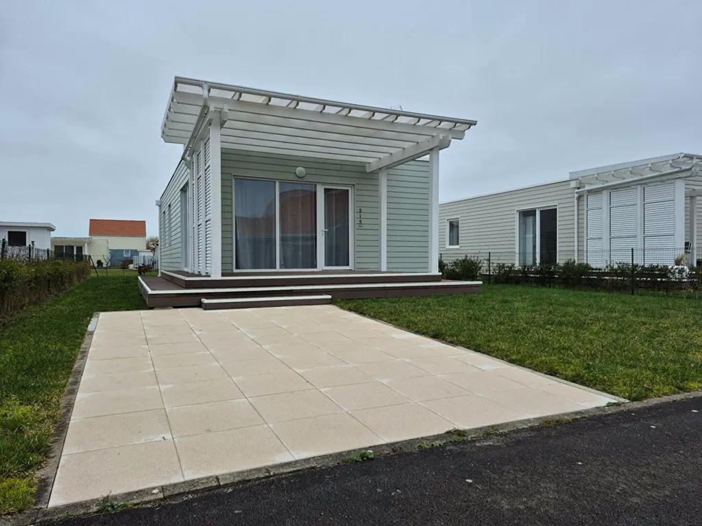 Välivaade - New Chalet with Pool near Port de la Madelon