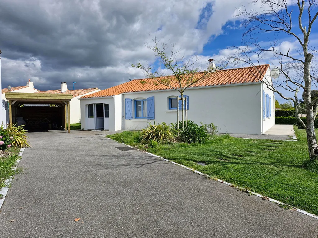 Exterior - Charming House with Garden in Le Fenouiller