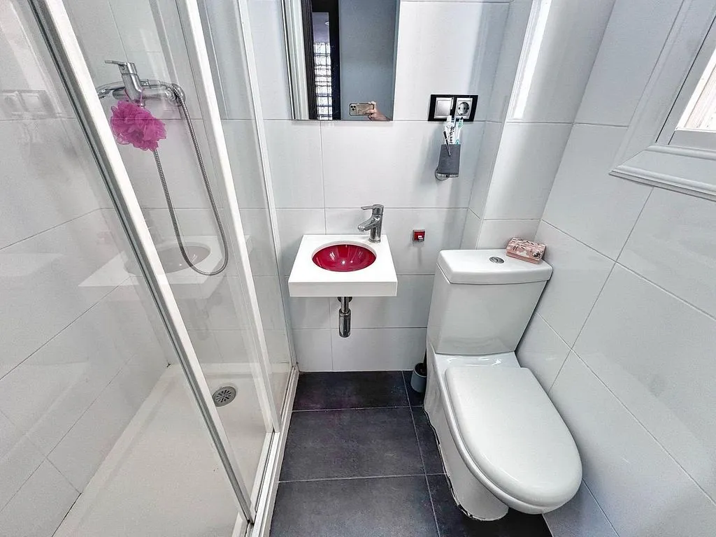 Salles de bain - Apartment with Balcony in El Campet, Petrer