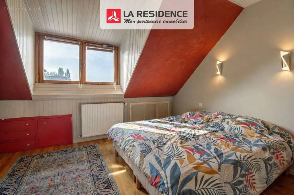 5-toaline maja asukohas Courcelles-Sur-Seine