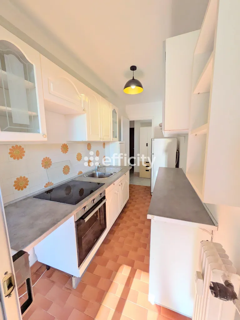 Köök - 3-Bedroom Apartment with Terrace in Menton