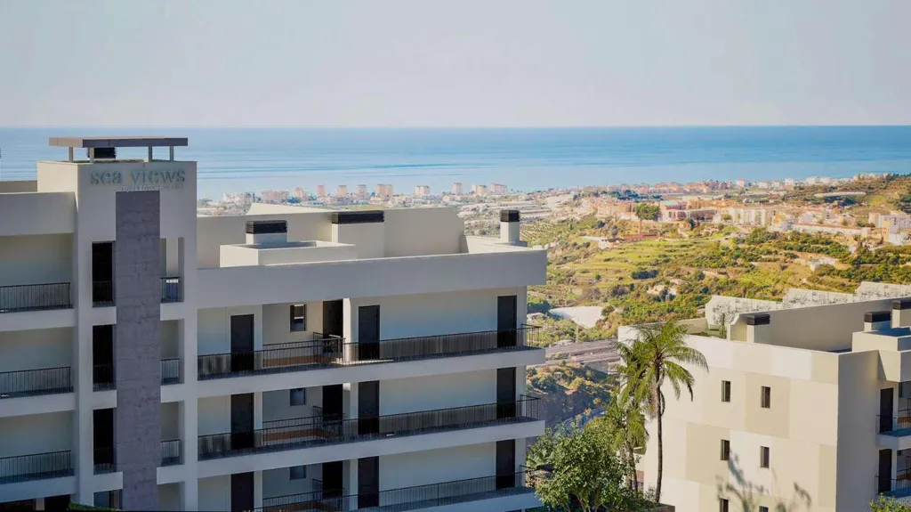 Rõdu - Beachfront Apartment with Terrace in Torrox Costa