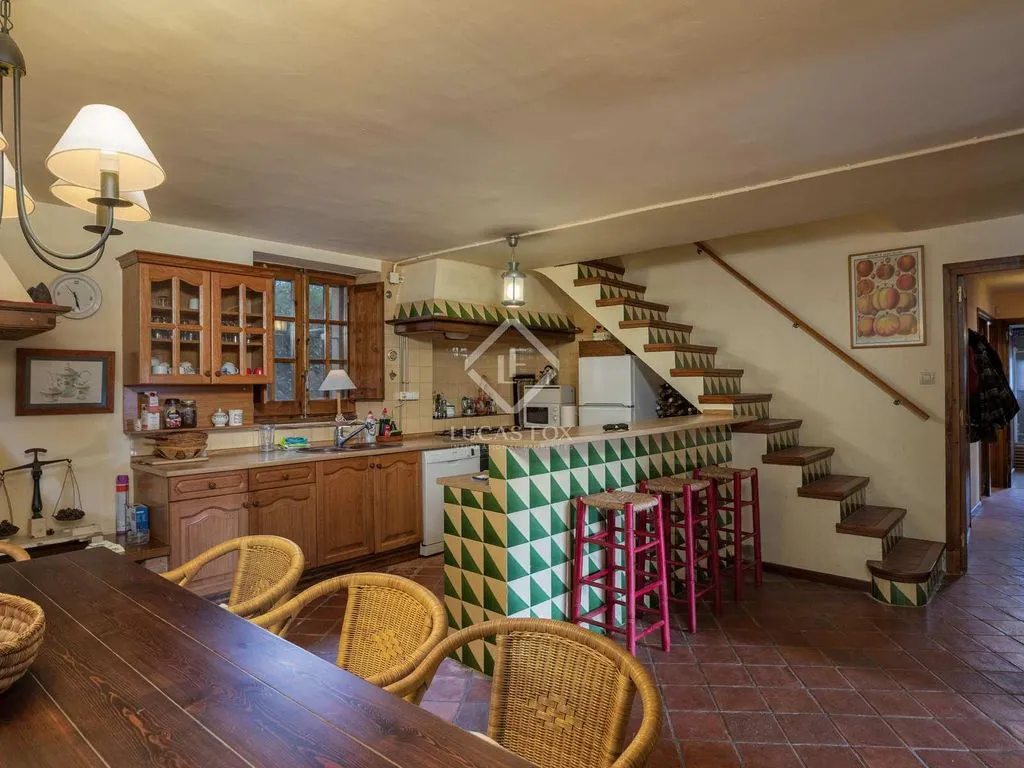 Sala da pranzo - Country House with Pool in Alta Garrotxa