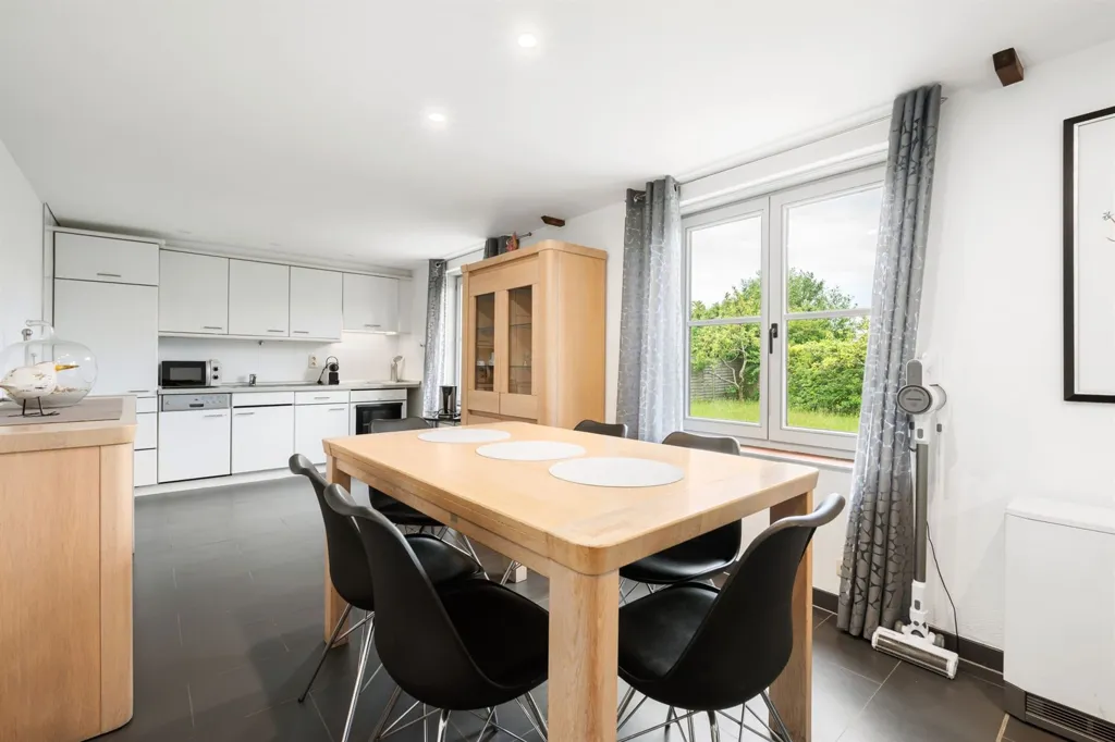 Sala da pranzo - House with Garden in Bredene