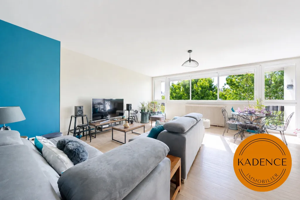 Séjour - Appartement T5 avec Balcon à Jeanne d'Arc