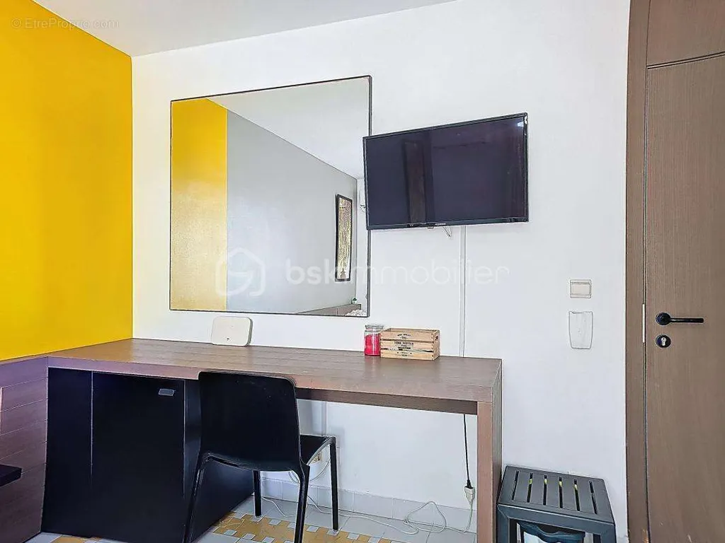 Bedrooms - Studio with Pool and Beach Access in Saint François