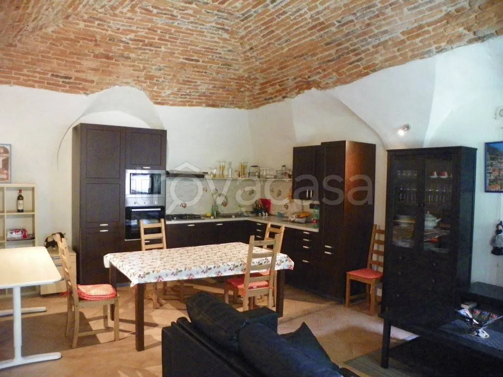 Salle à manger - Rustic-Style Flat with Sunny Terrace in Vernante