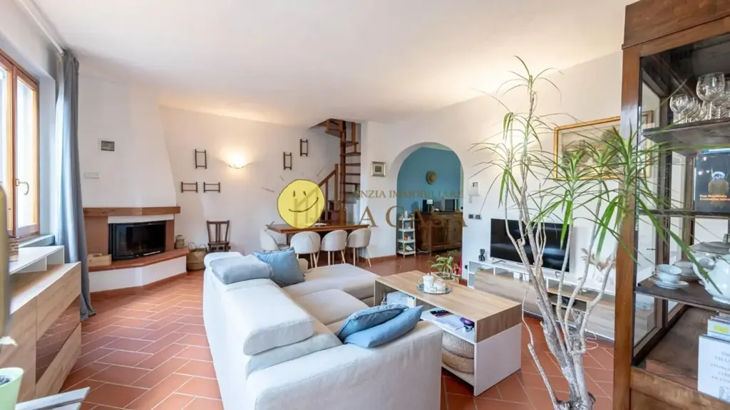 Soggiorno - Villa bifamiliare con piscina a Figline e Incisa Valdarno