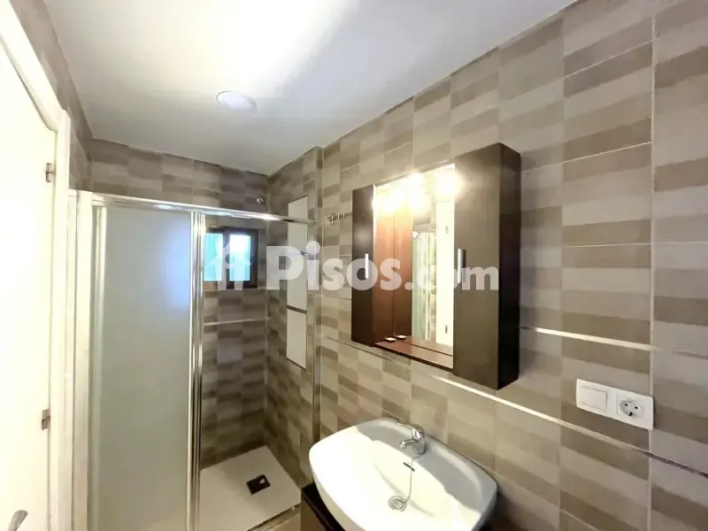 Salles de bain - 2-Bedroom Apartment with Modern Design in Aldea Moret