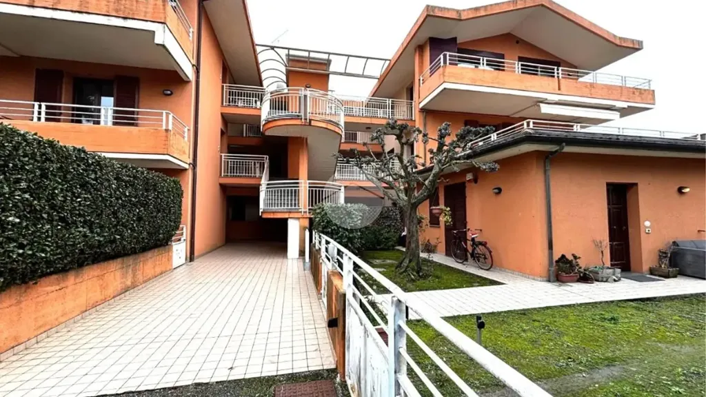 Välivaade - 3-Bedroom Apartment with Balcony in Fano