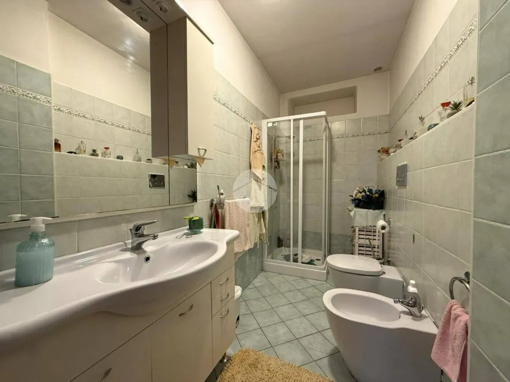 Salles de bain - Semi-detached House with Balcony in Albiano d'Ivrea