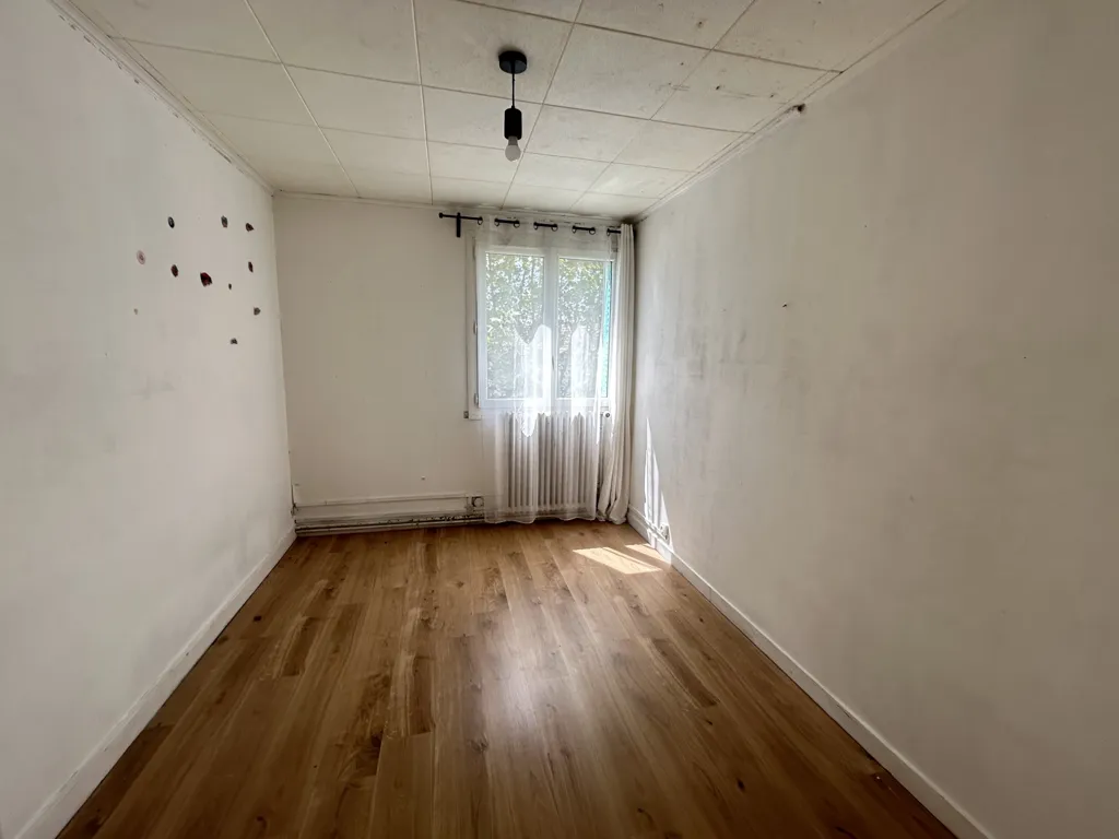 Stanze - 4-Piece Apartment with RER C Access in Étampes