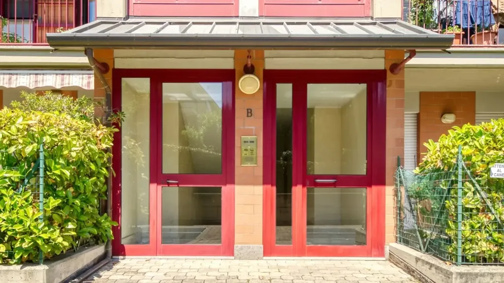 Esterno - Apartment with Double Balcony in Turin