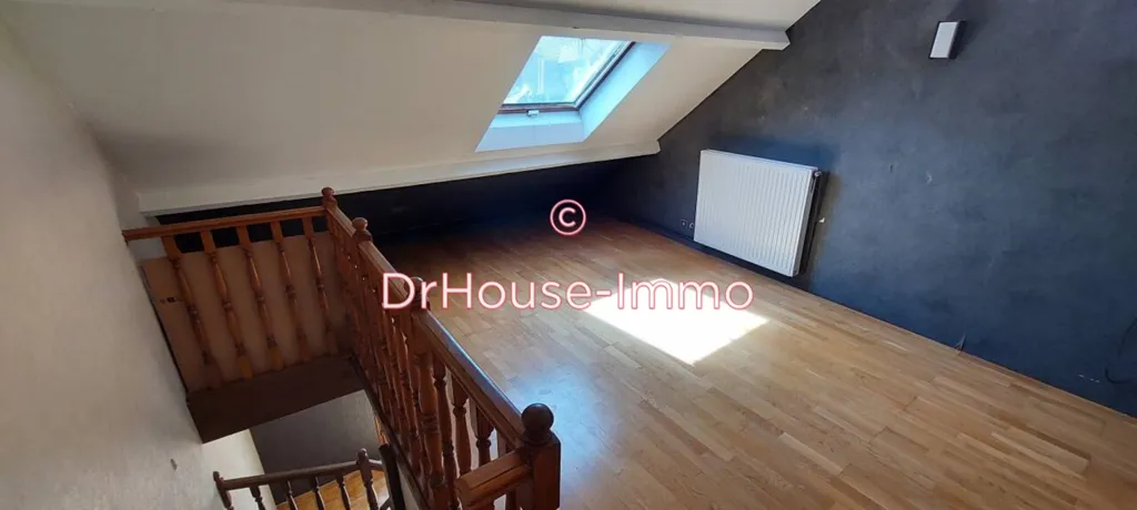 Pièces - Immeuble avec Local Commercial et Appartement Triplex à Troyes