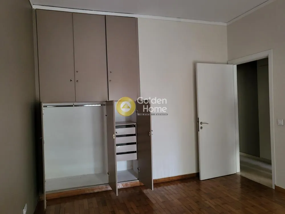 Pièces - Office with Balcony in Nea Smyrni