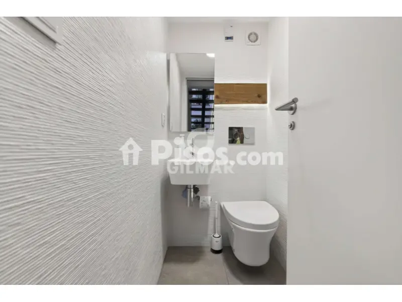 Salles de bain - Modern Chalet with Pool in Nervión