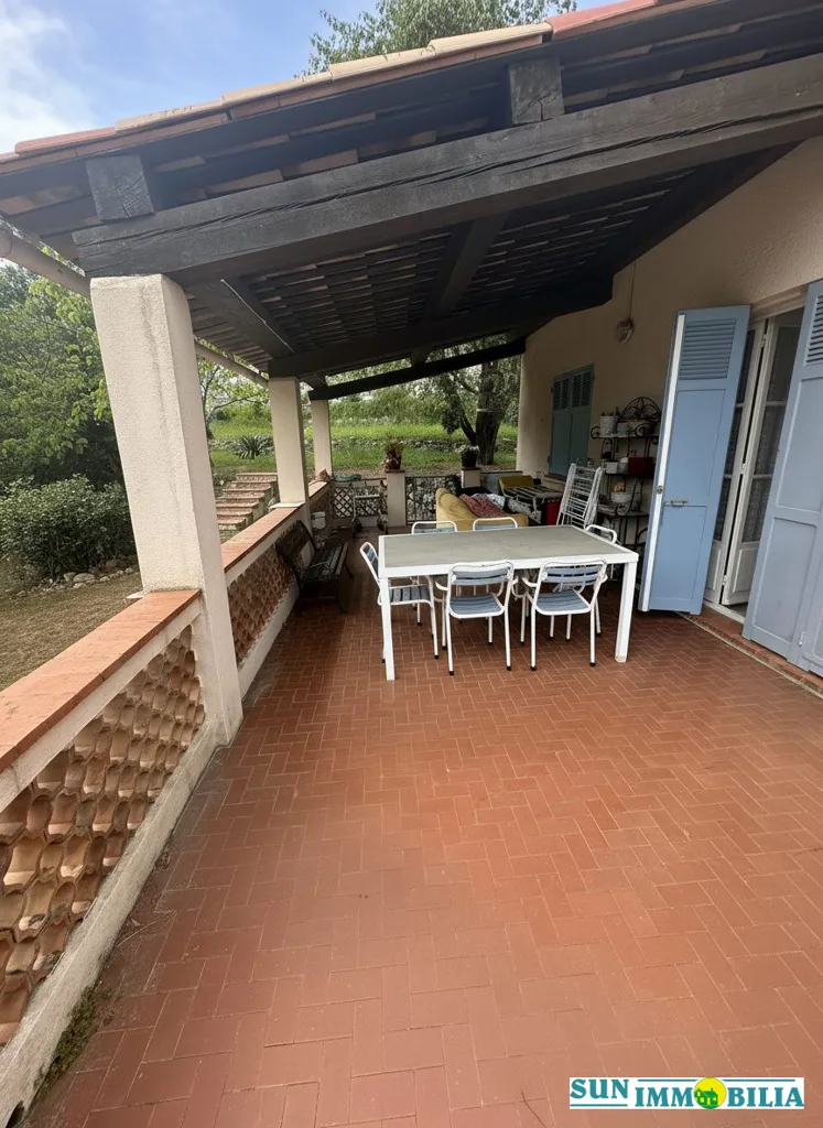Terrasse - Maison avec Terrain Constructible à Vence