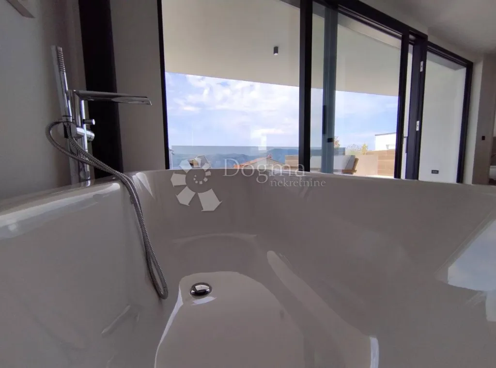 Bagni - Modern Villa with Infinity Pool in Krk Centre