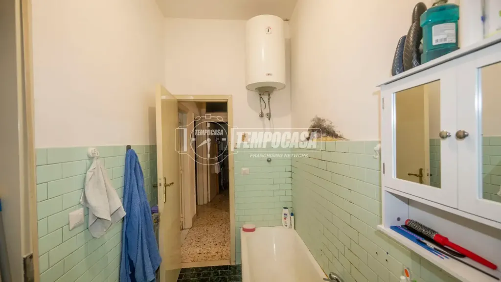 Salles de bain - Bright Trilocale with Balcony in Messina