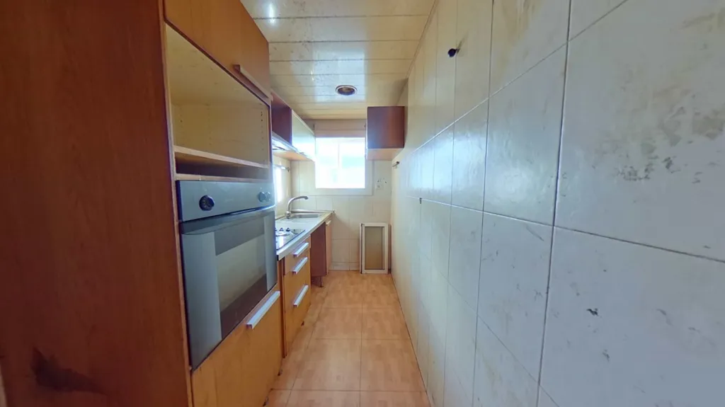 Cuisine - Flat with Metro Access in Cornellà de Llobregat