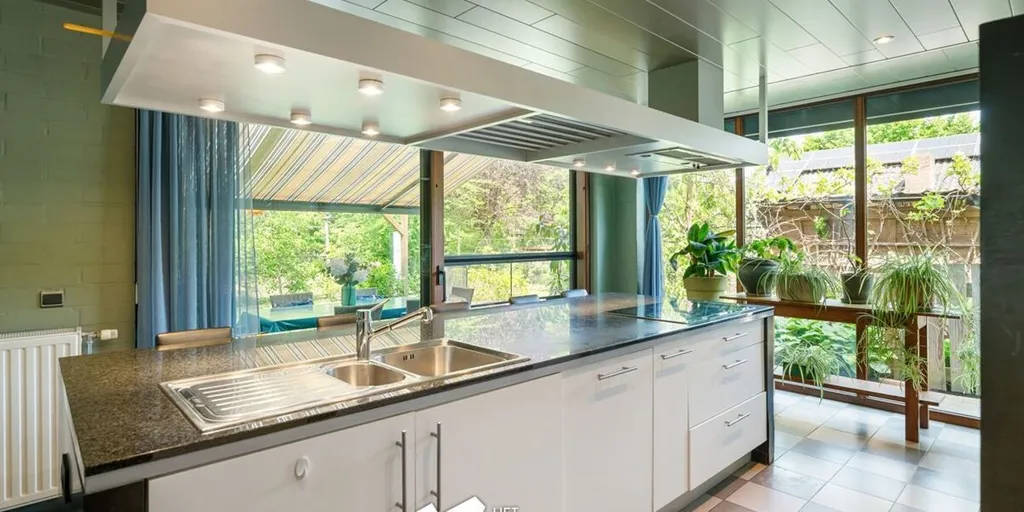 Cuisine - Maison avec Atelier sur Terrain de 1372m² à Balen