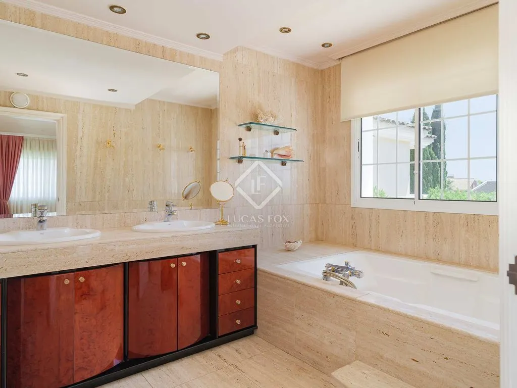 Vannitoad - Luxury Villa with Sea View in Vilassar de Dalt