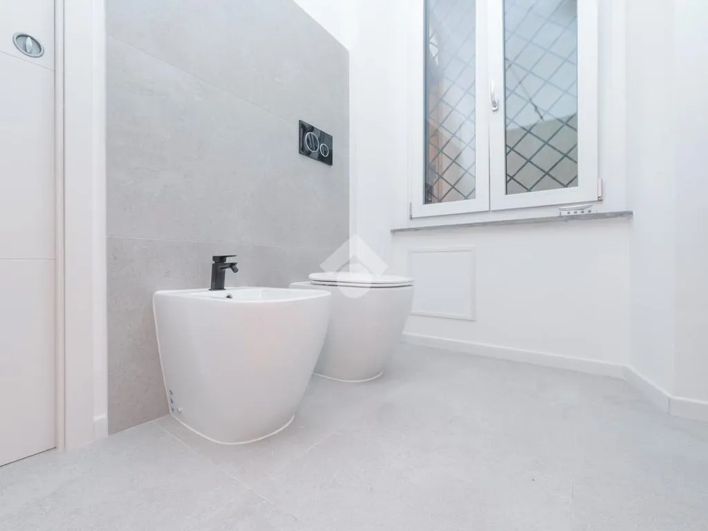 Salles de bain - Completely Reworked Apartment in Giaveno