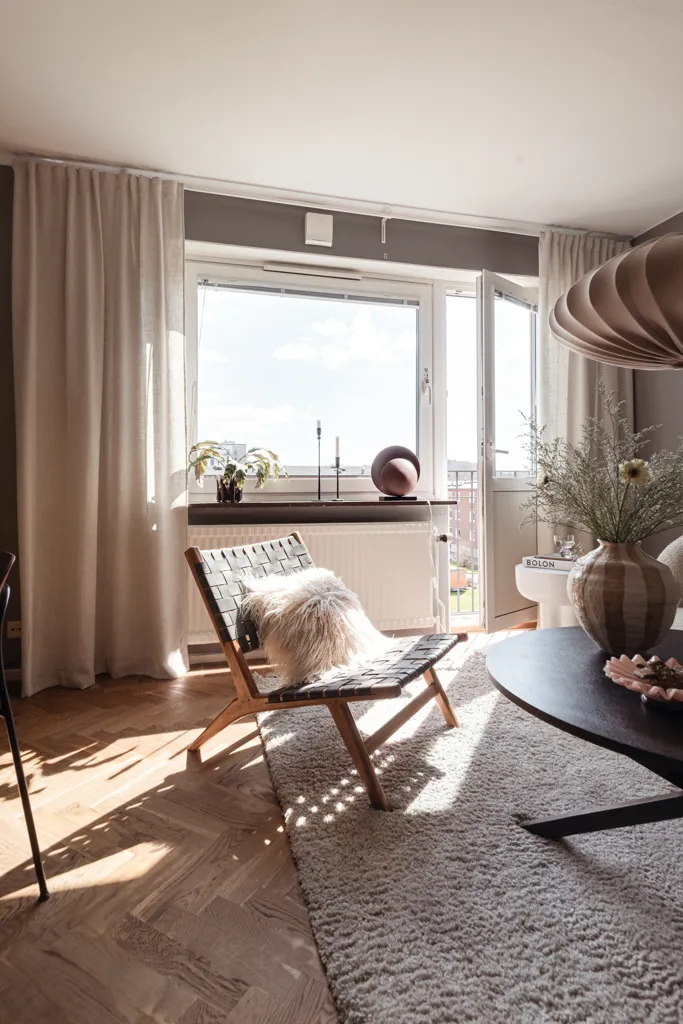 Séjour - Bright Apartment with South-Facing Balcony in Mölnlycke