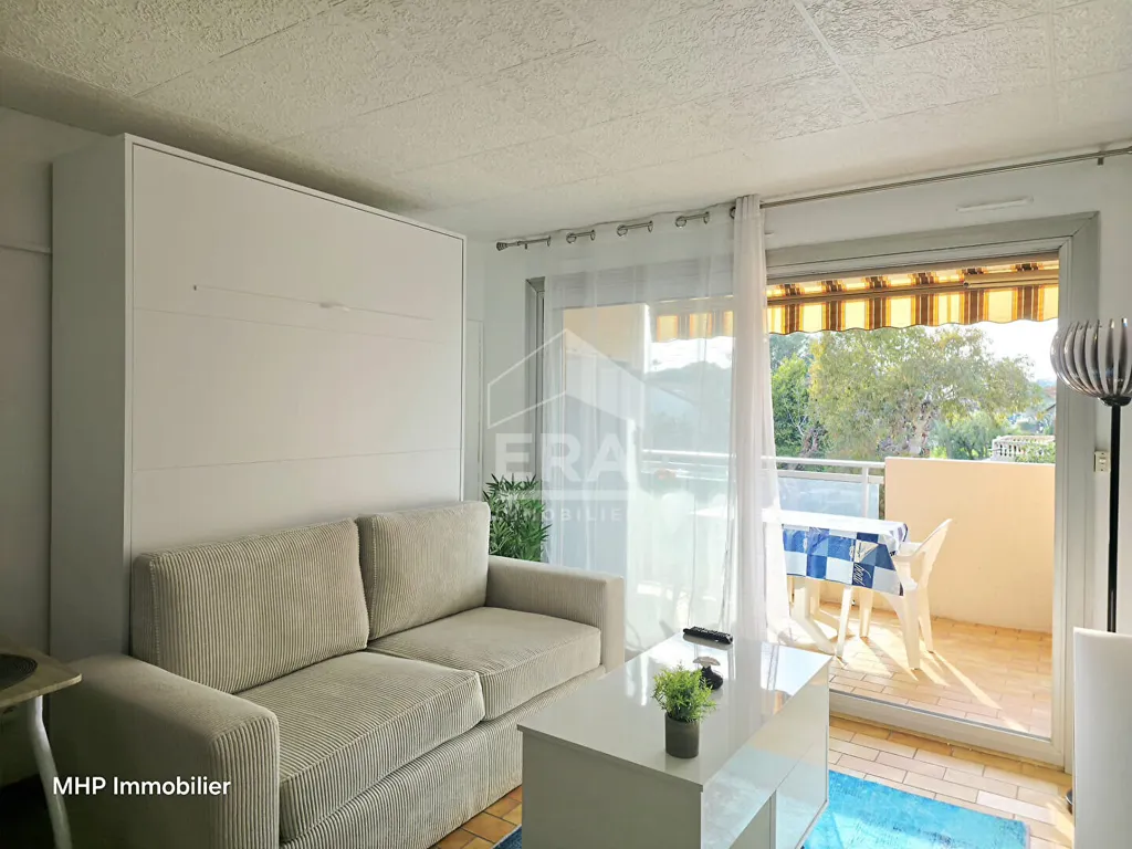 Soggiorno - Studio with Balcony in Antibes