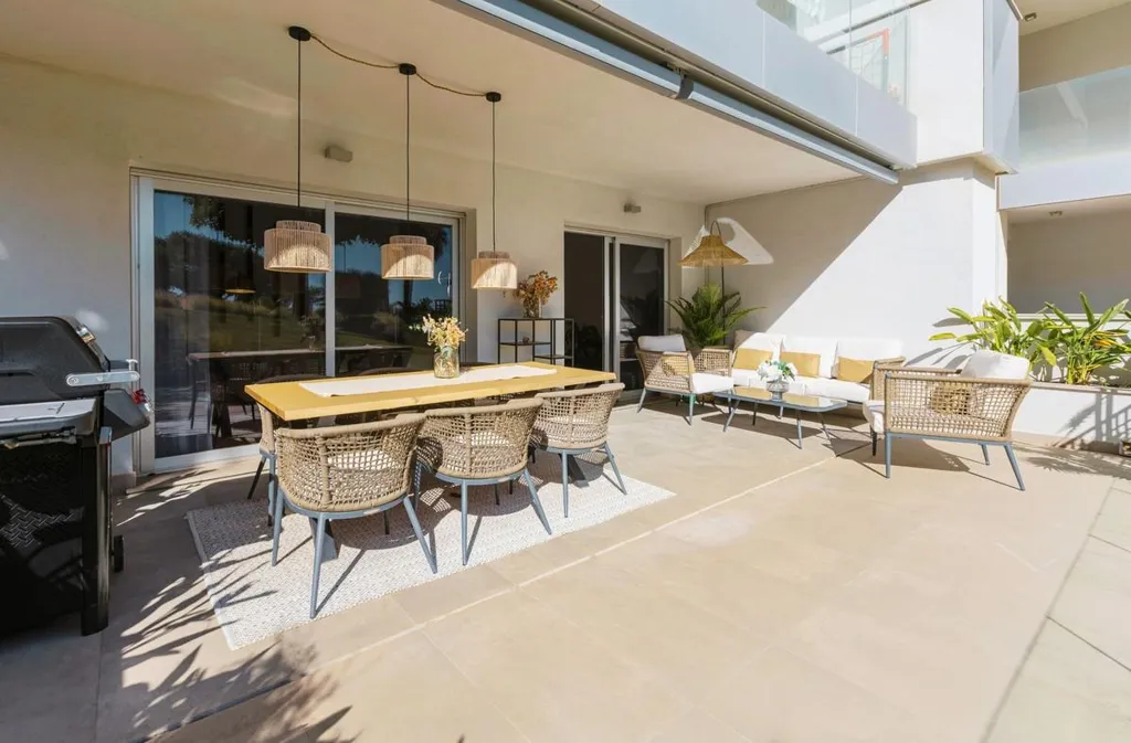 Terrasse - Apartment with Private Garden in Mijas Costa