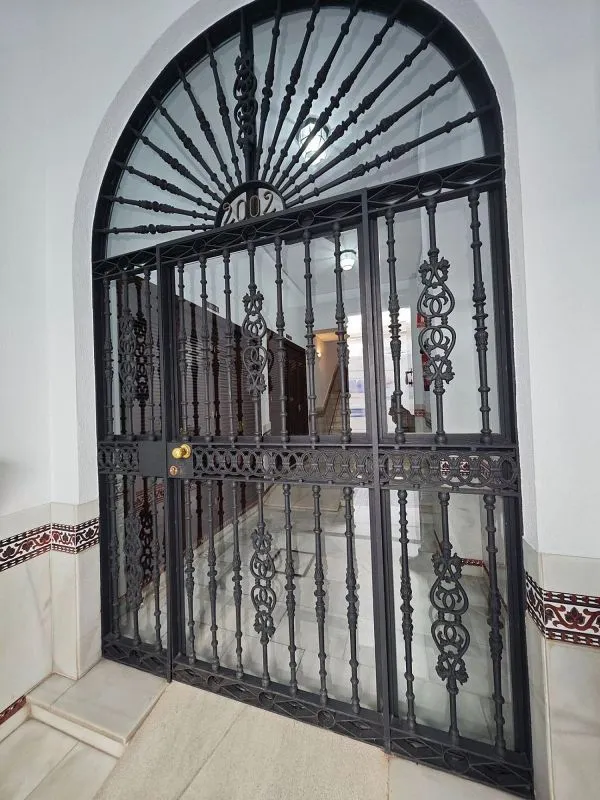 Hallway - Apartment with Balcony in Urban Centre, Chiclana