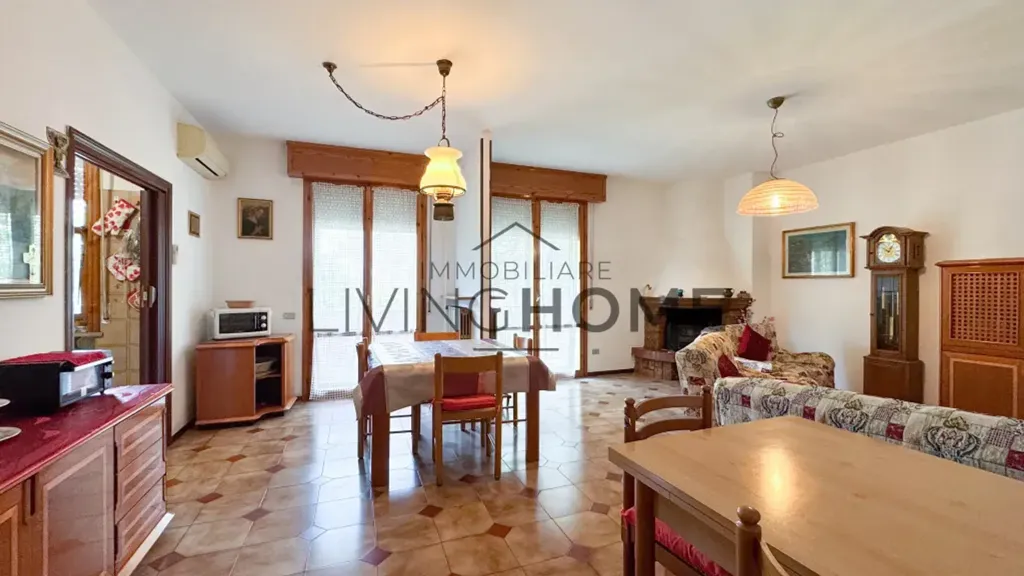 Salle à manger - Spacious Apartment with Terrace in Rimini