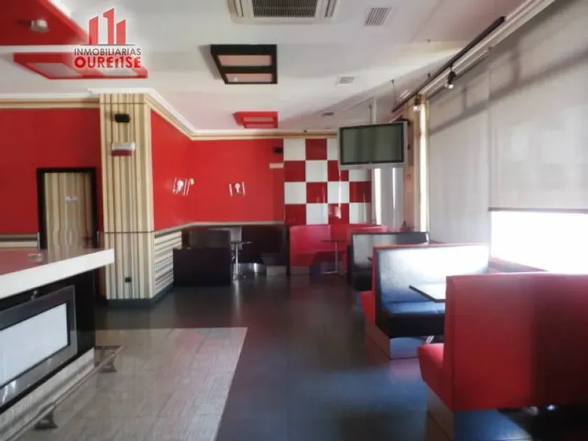 Pièces - Operational Café with Terrace in Ourense