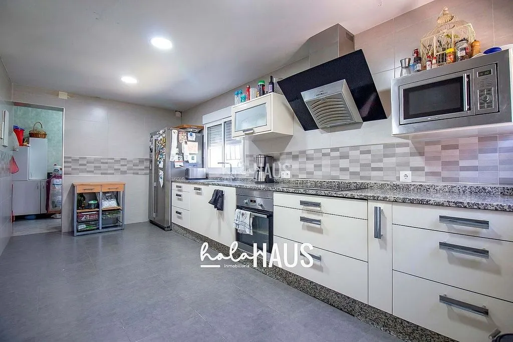 Kitchen - Chalet with Pool and Terrace in Calalberche